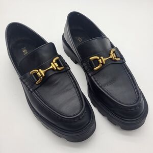 Zara Women's Black Leather Loafers with Gold Detail